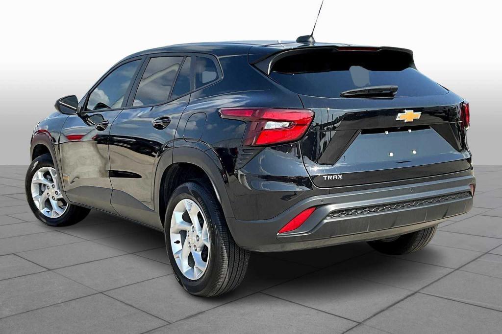 used 2025 Chevrolet Trax car, priced at $23,900