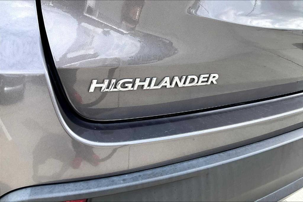 used 2019 Toyota Highlander car, priced at $18,500