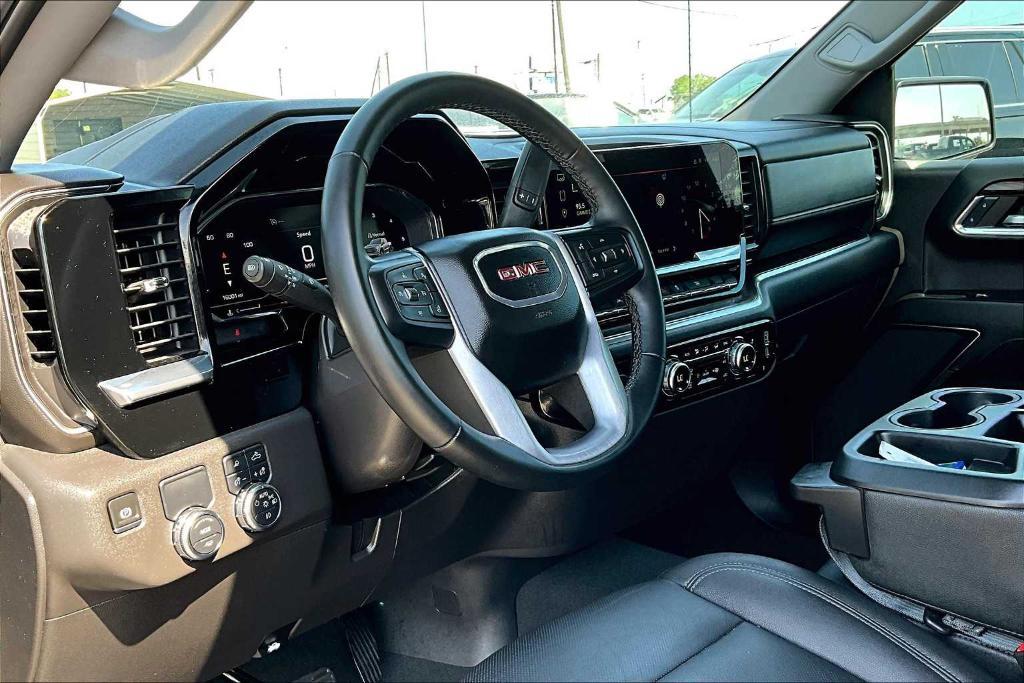used 2024 GMC Sierra 1500 car, priced at $48,900