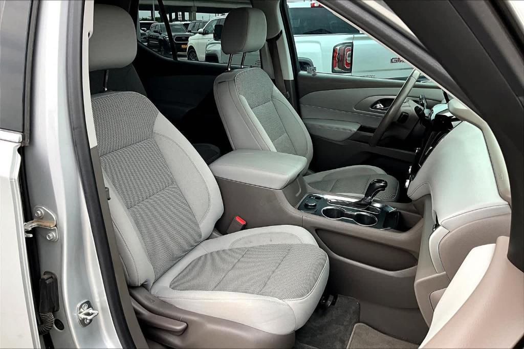 used 2020 Chevrolet Traverse car, priced at $25,400