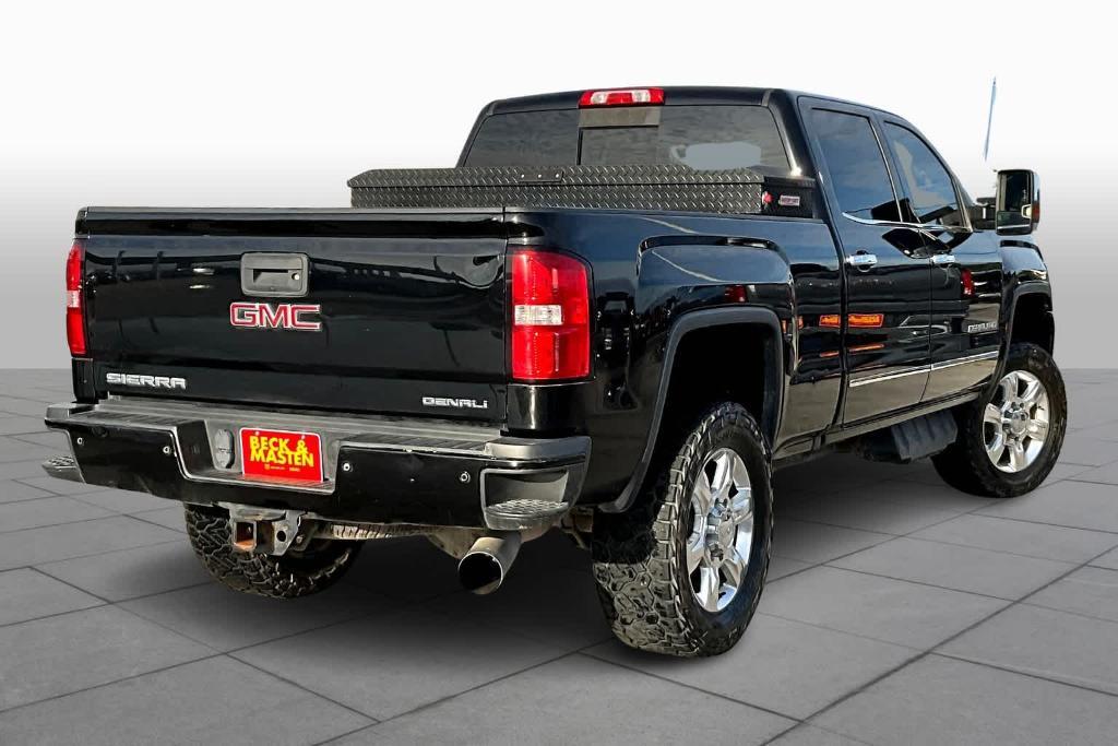 used 2017 GMC Sierra 2500 car, priced at $37,321