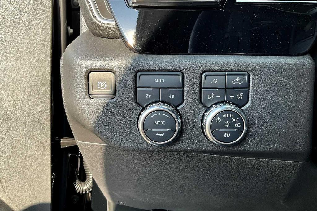 new 2025 GMC Sierra 1500 car, priced at $57,376