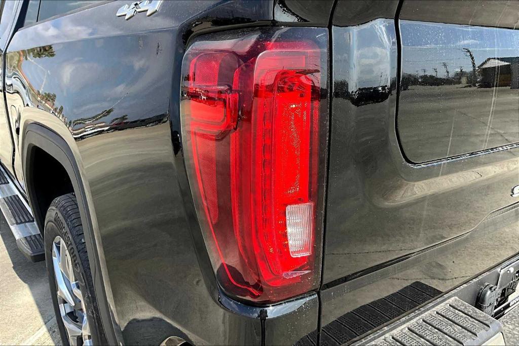 new 2025 GMC Sierra 1500 car, priced at $57,376