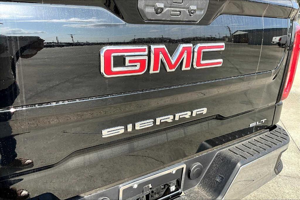 new 2025 GMC Sierra 1500 car, priced at $57,376