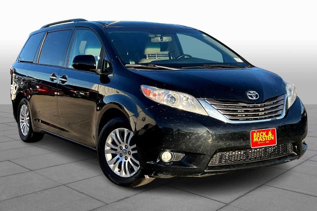 used 2016 Toyota Sienna car, priced at $16,995