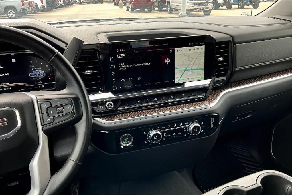 used 2023 GMC Sierra 1500 car, priced at $40,726