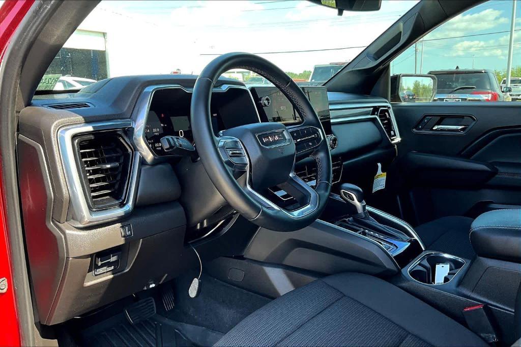 used 2024 GMC Canyon car, priced at $34,900