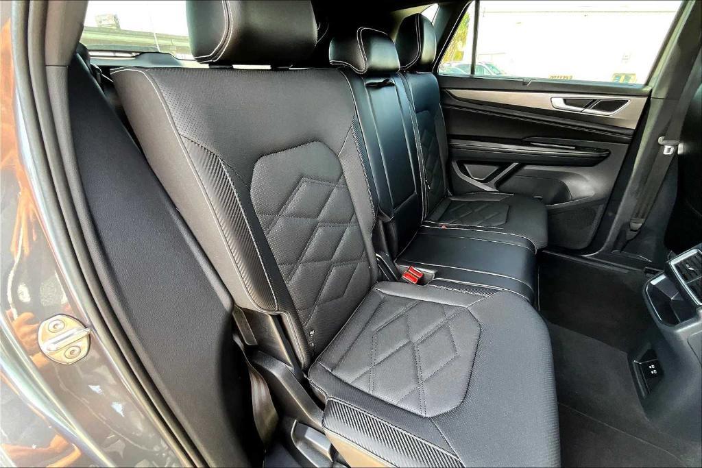 used 2024 Volkswagen Atlas Cross Sport car, priced at $32,800
