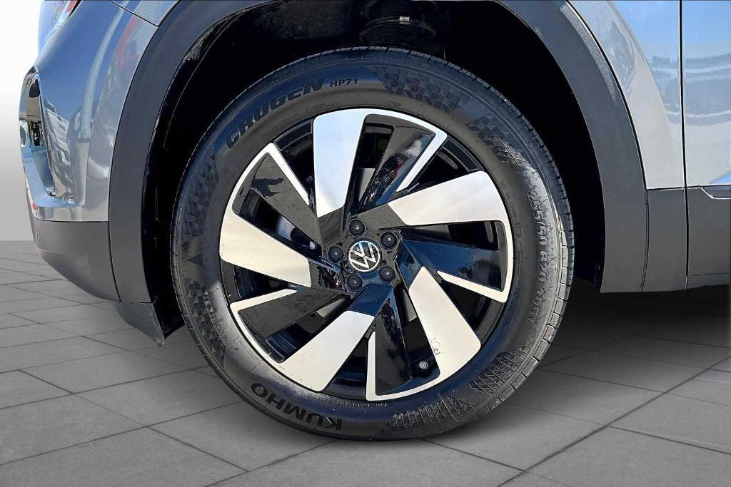 used 2024 Volkswagen Atlas Cross Sport car, priced at $32,800
