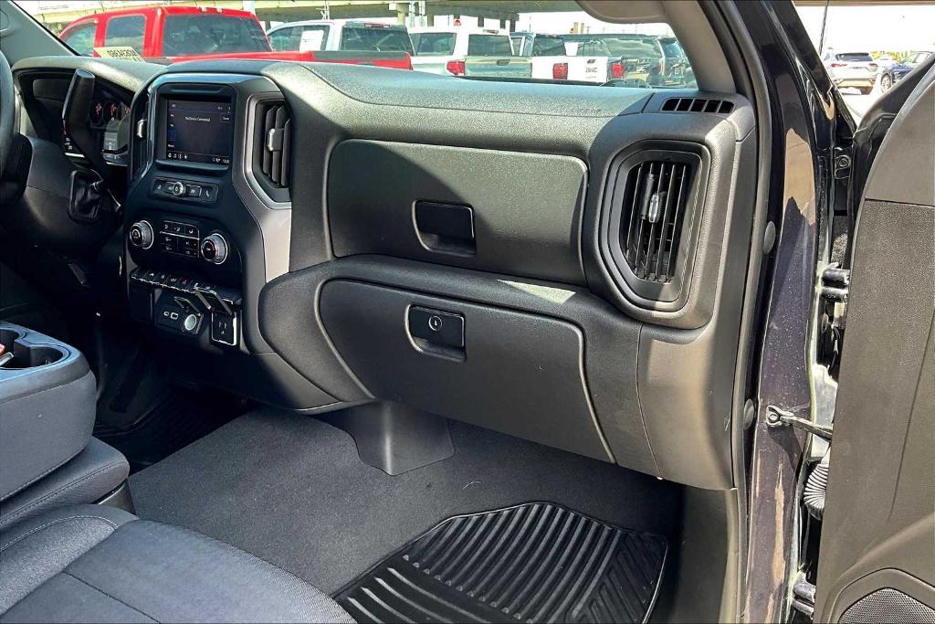 used 2022 Chevrolet Silverado 1500 car, priced at $30,900
