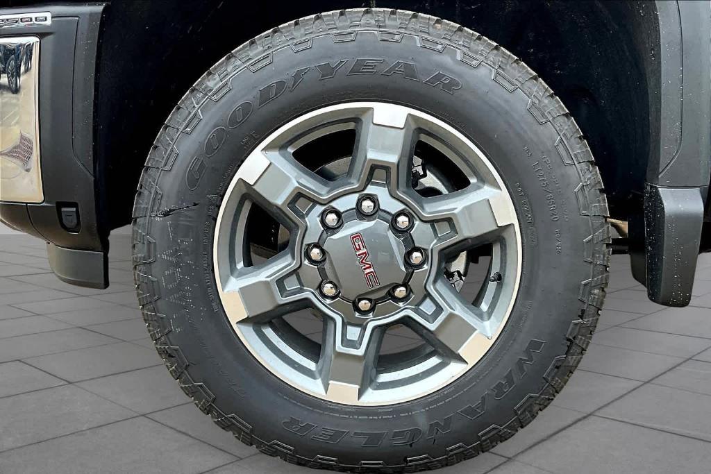 new 2025 GMC Sierra 2500 car, priced at $80,670