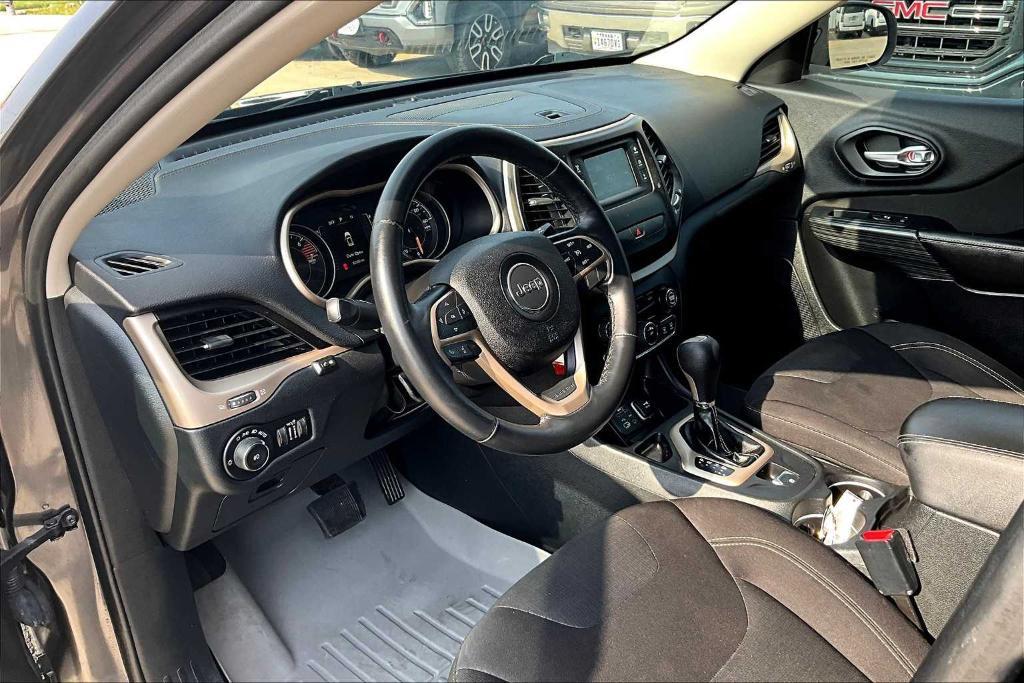 used 2016 Jeep Cherokee car, priced at $16,008