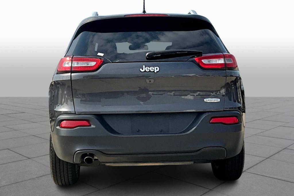 used 2016 Jeep Cherokee car, priced at $16,008