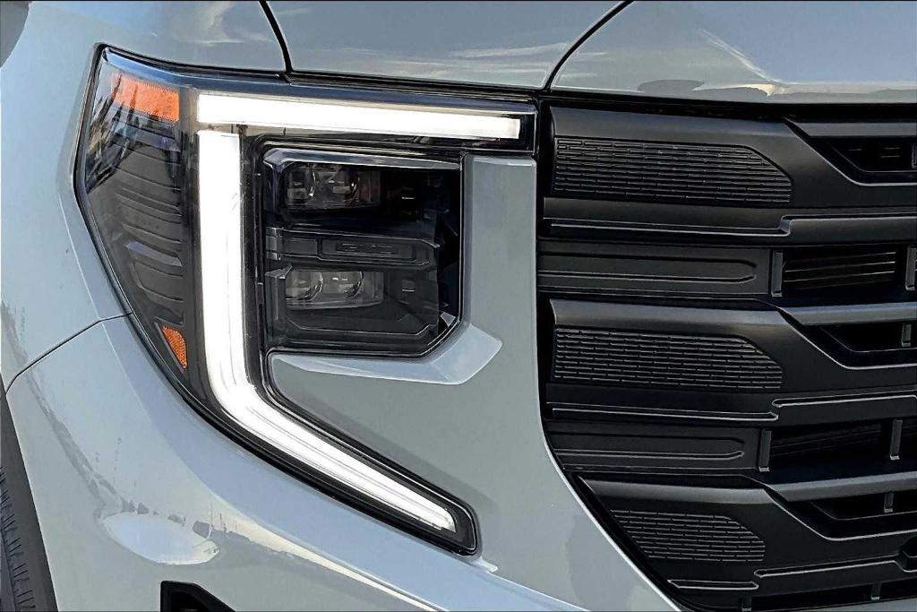 new 2025 GMC Sierra 1500 car, priced at $42,407