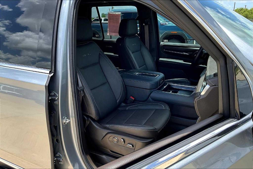 used 2024 GMC Yukon car