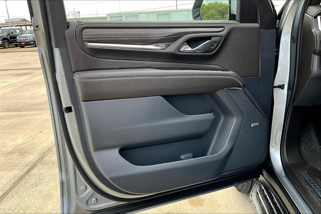 used 2024 GMC Yukon car