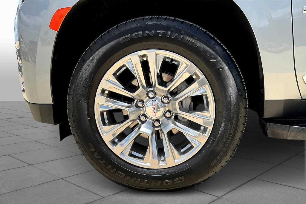 used 2024 GMC Yukon car