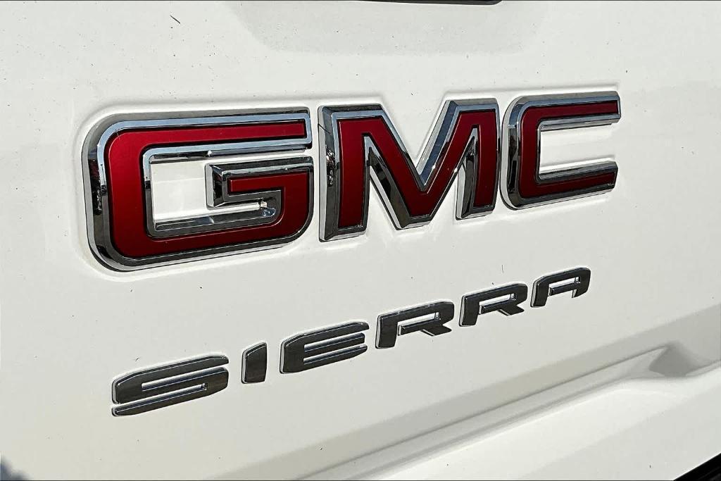 new 2025 GMC Sierra 1500 car, priced at $44,430