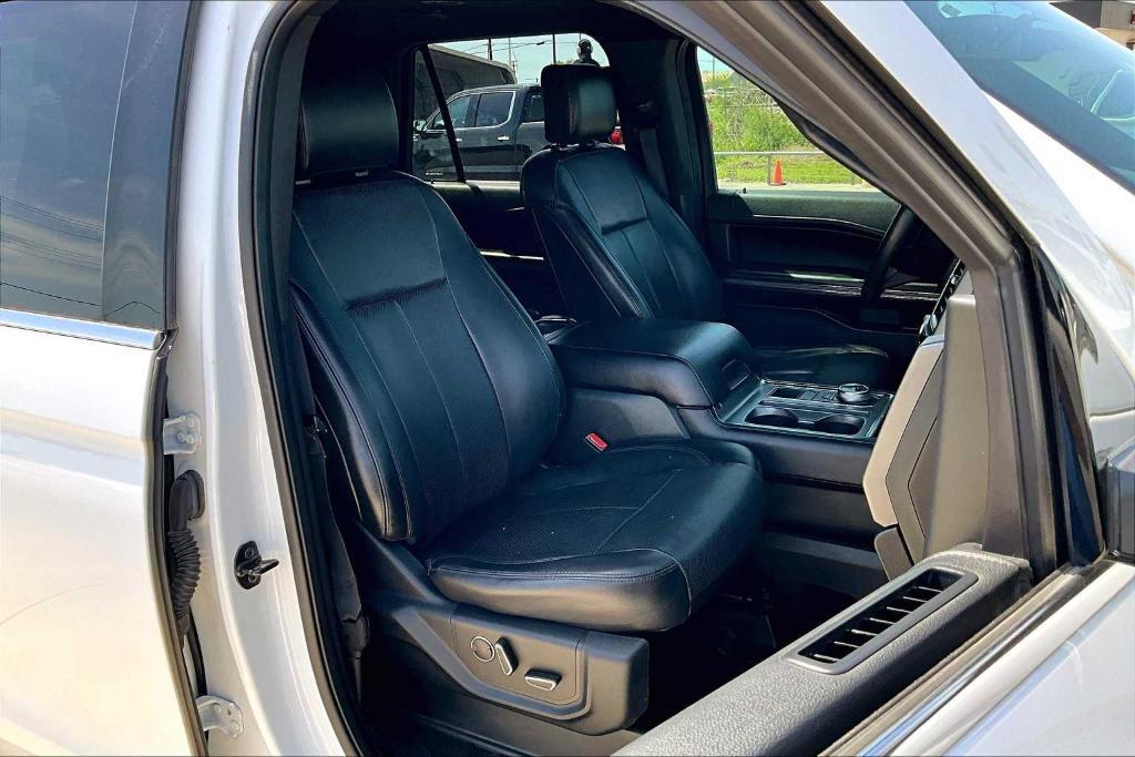 used 2018 Ford Expedition car, priced at $21,900