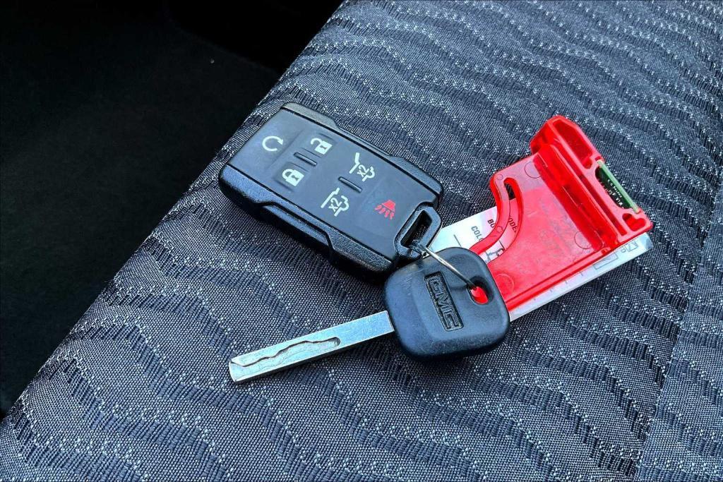 used 2018 GMC Yukon car, priced at $20,800