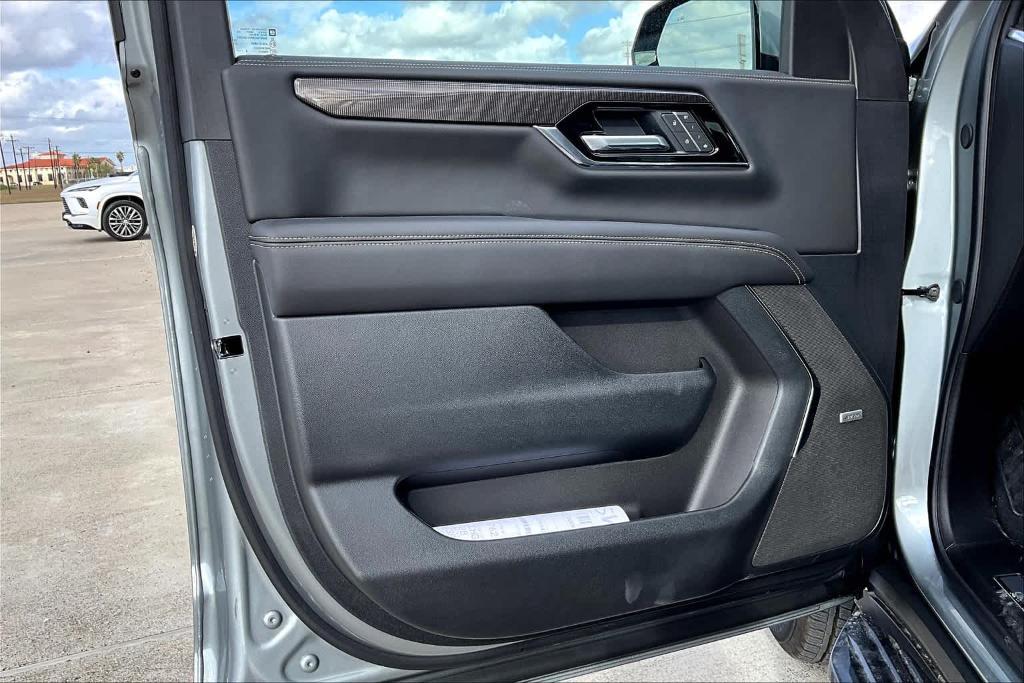 new 2025 GMC Yukon car, priced at $69,390