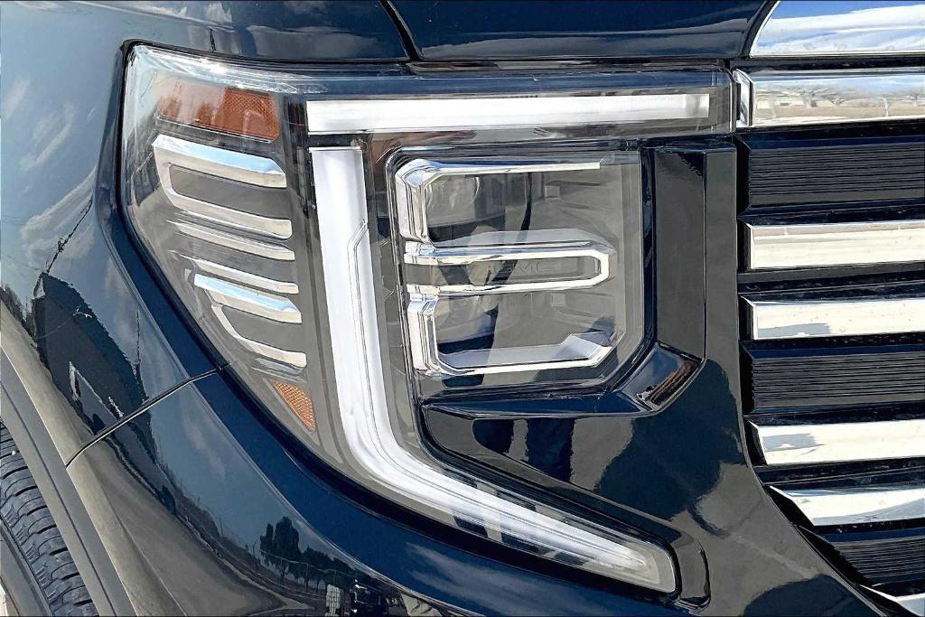 new 2025 GMC Sierra 1500 car, priced at $56,071