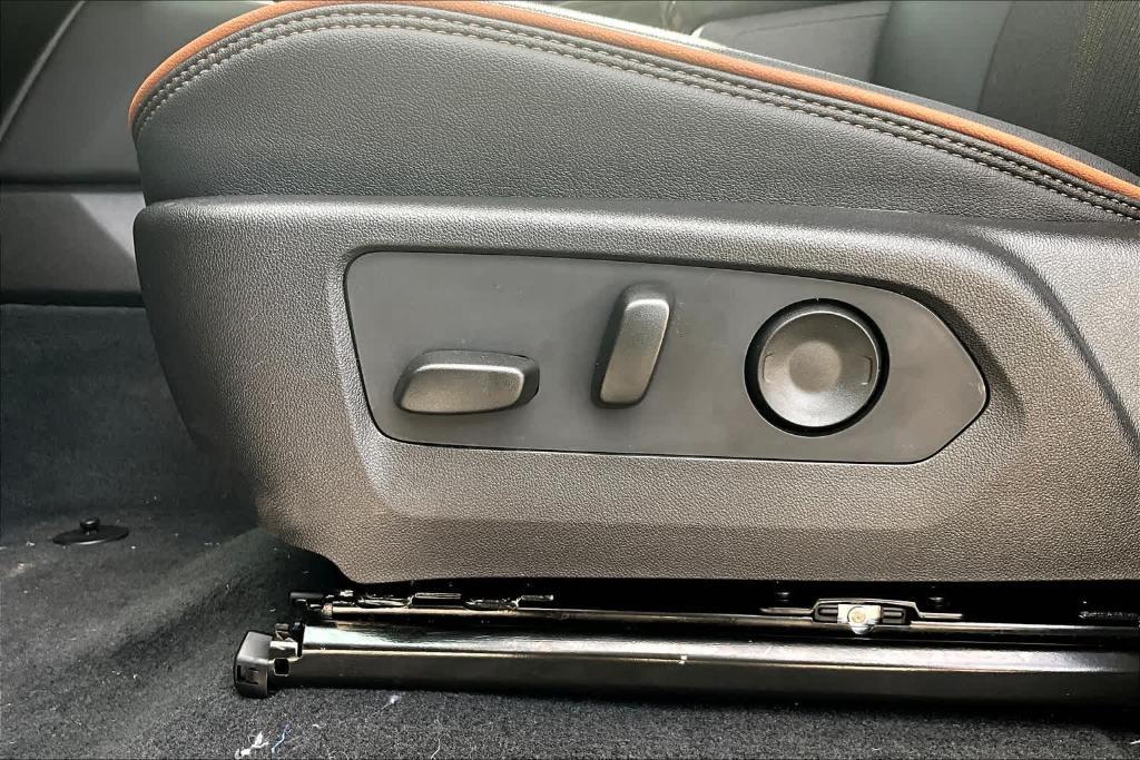 new 2025 GMC Canyon car, priced at $46,837