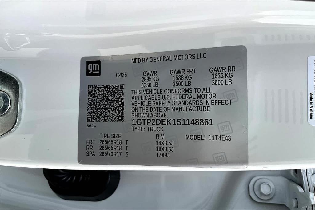 new 2025 GMC Canyon car, priced at $46,337
