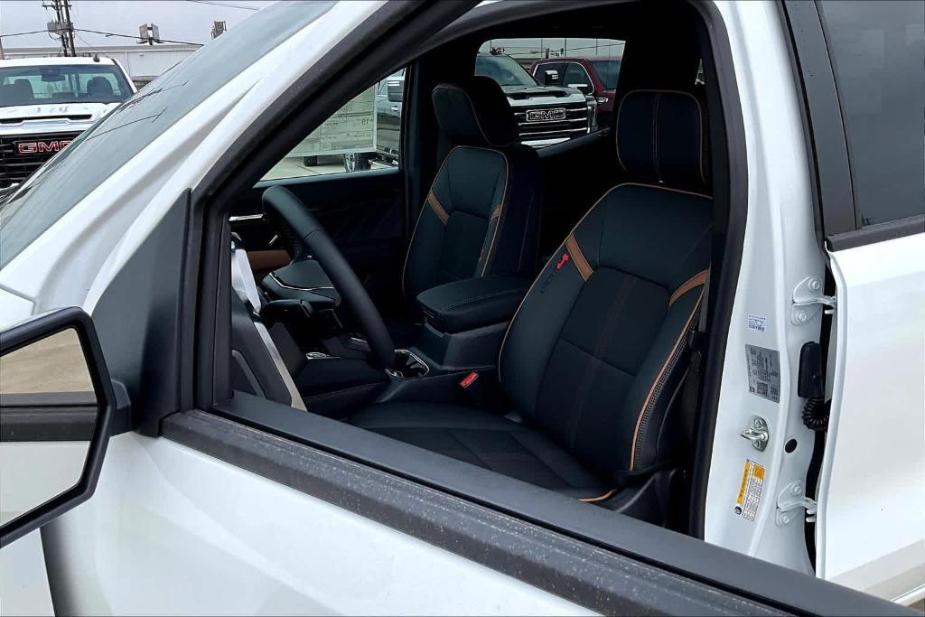 new 2025 GMC Canyon car, priced at $46,337