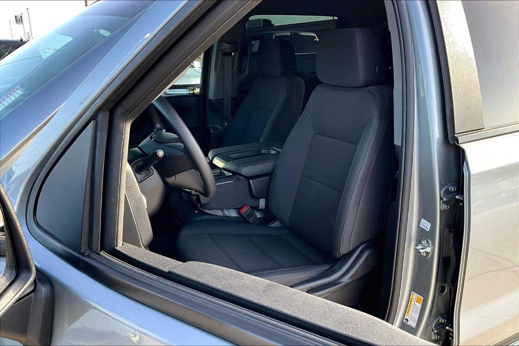 used 2025 GMC Sierra 1500 car, priced at $42,400