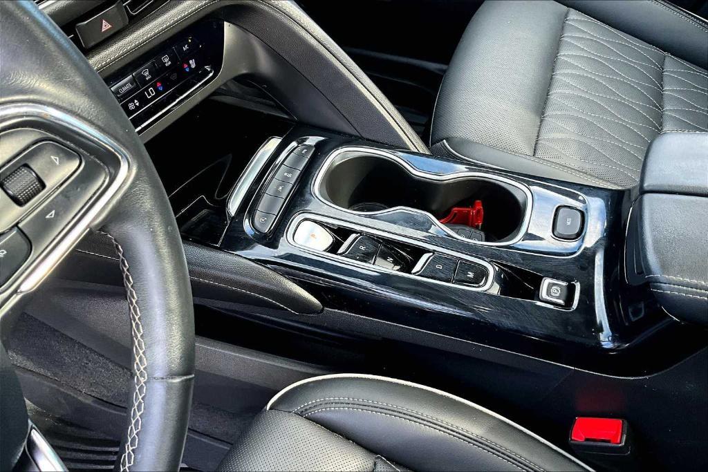 used 2022 Buick Envision car, priced at $28,300