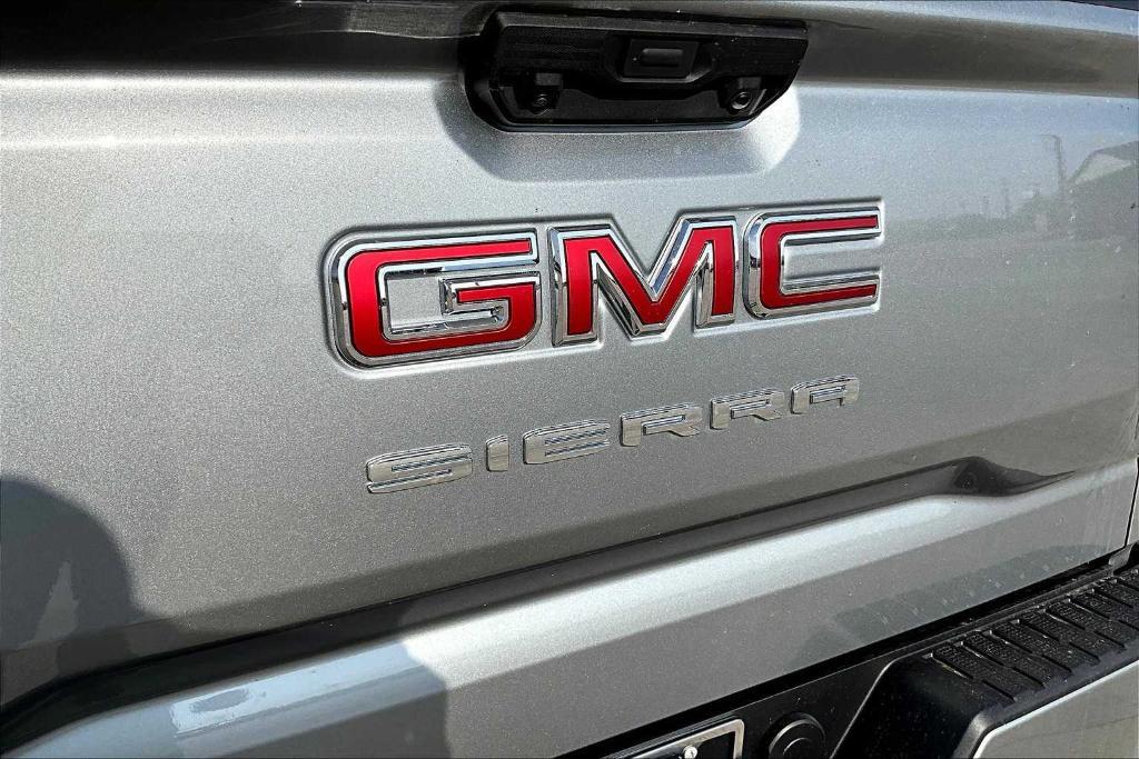 new 2025 GMC Sierra 1500 car, priced at $45,136