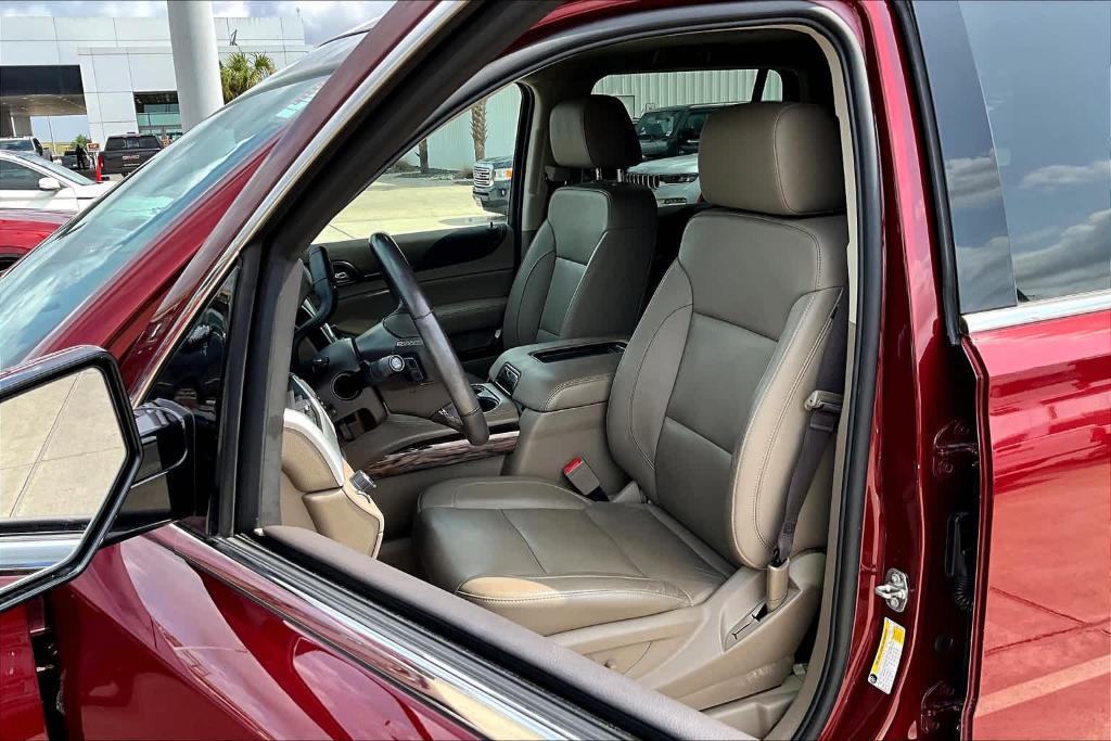 used 2019 GMC Yukon car, priced at $34,752