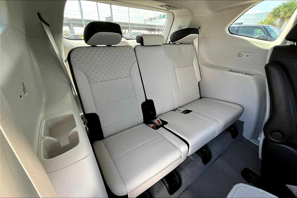 used 2024 GMC Acadia car, priced at $52,900