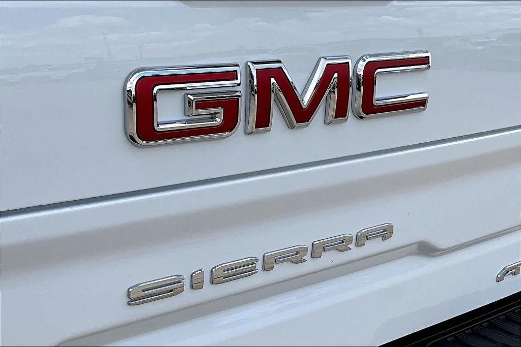 new 2025 GMC Sierra 1500 car, priced at $70,360