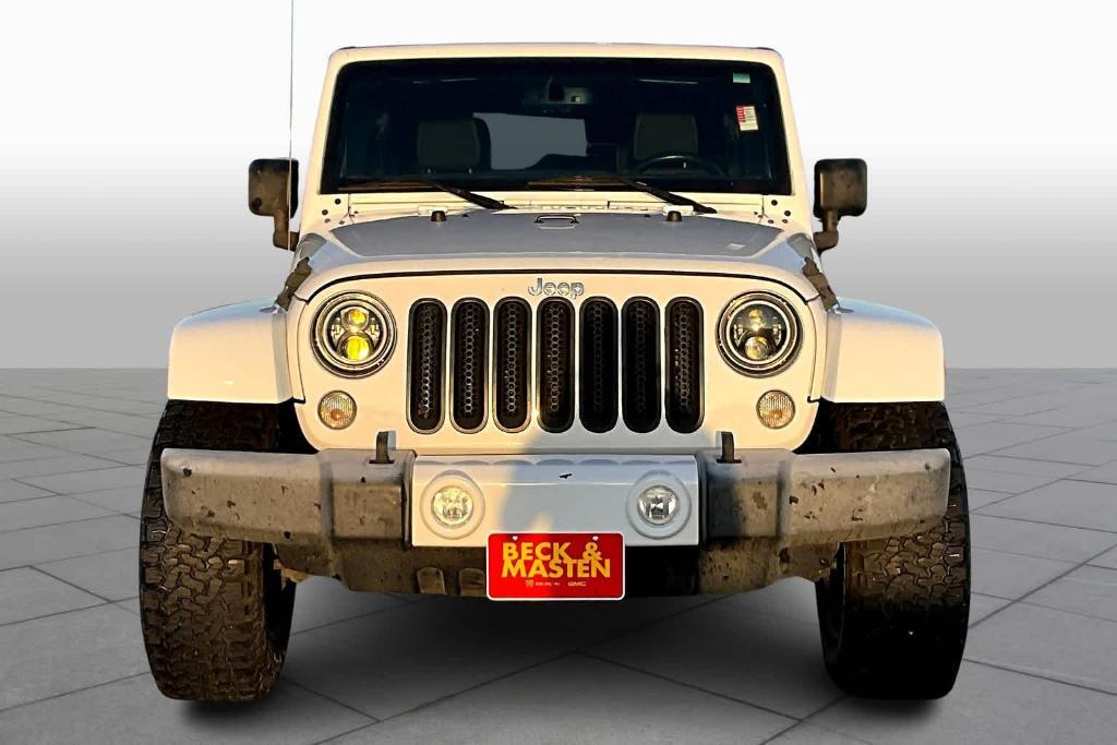 used 2016 Jeep Wrangler Unlimited car, priced at $19,600