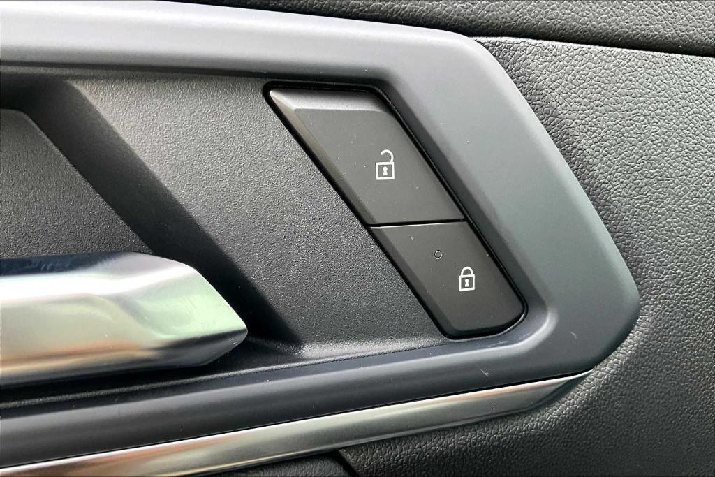 new 2025 GMC Terrain car, priced at $33,568