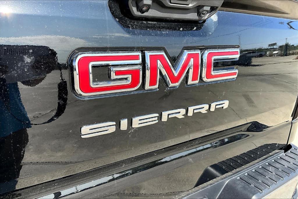 new 2025 GMC Sierra 1500 car, priced at $44,925