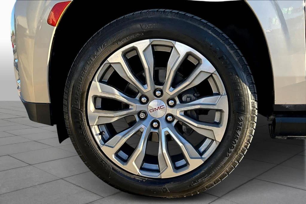 used 2021 GMC Yukon car, priced at $38,800