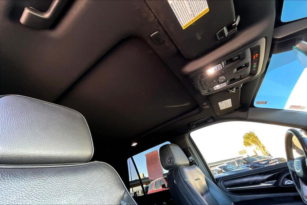 used 2021 GMC Yukon car, priced at $38,800