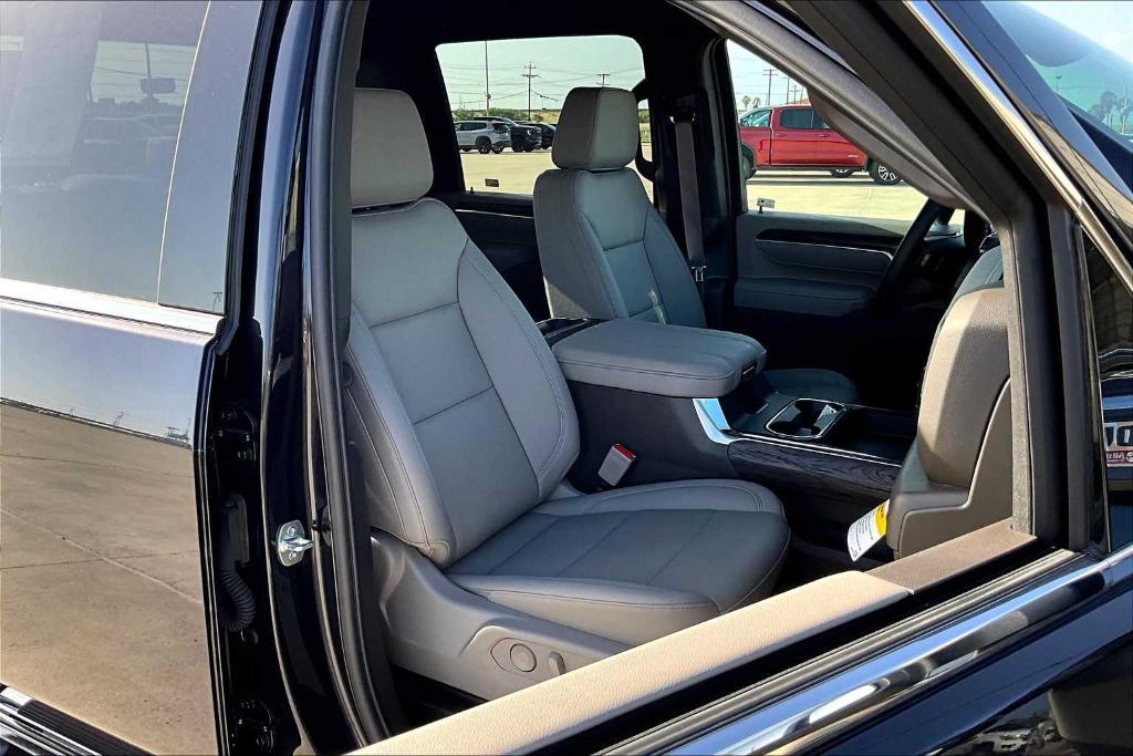 used 2025 GMC Sierra 2500 car, priced at $74,900