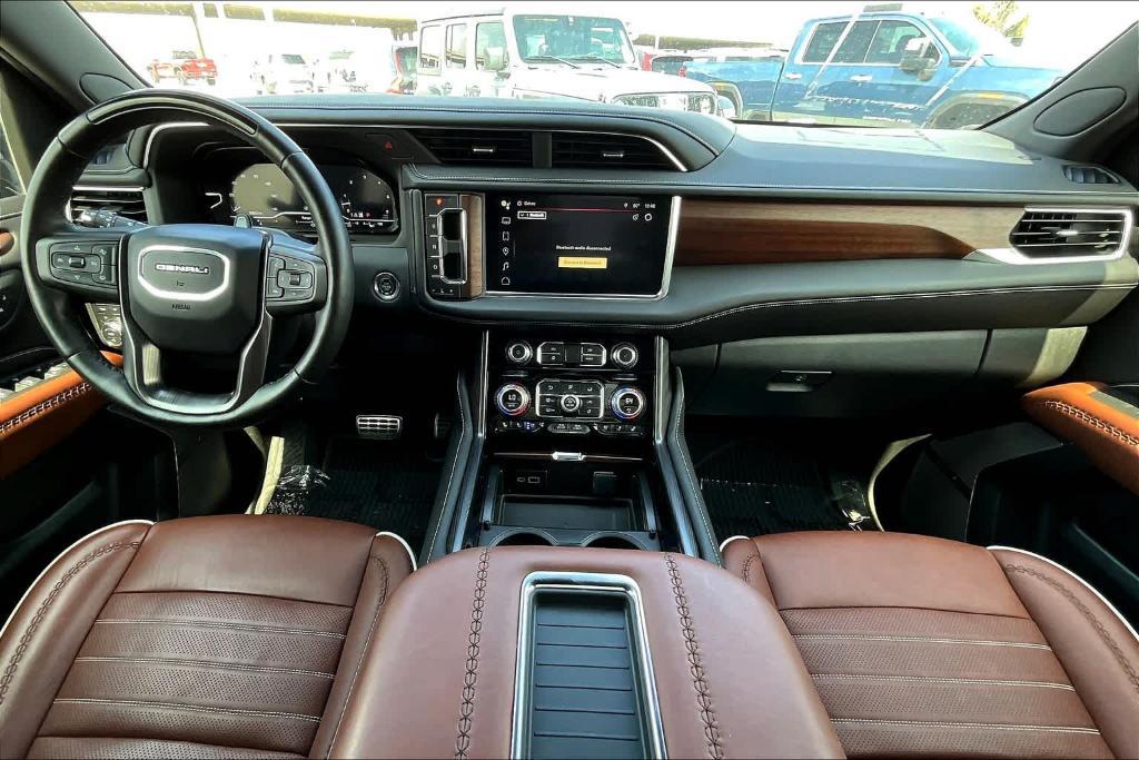 used 2023 GMC Yukon car, priced at $77,900