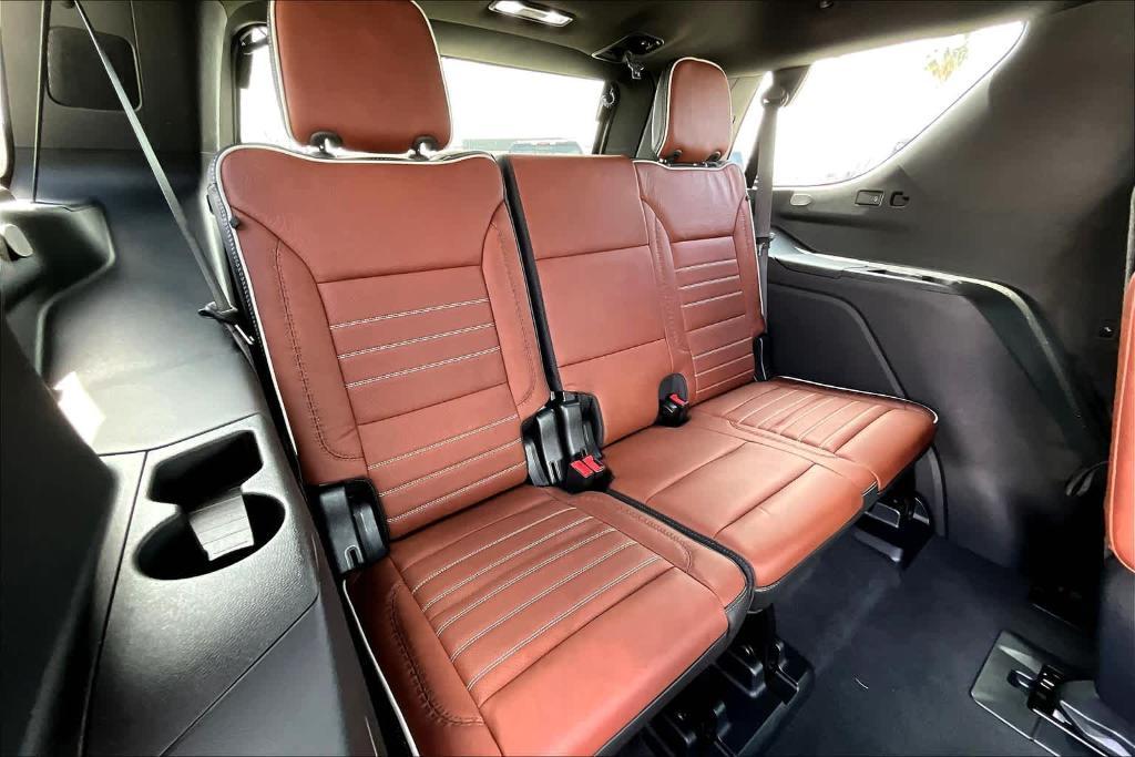 used 2023 GMC Yukon car, priced at $77,900