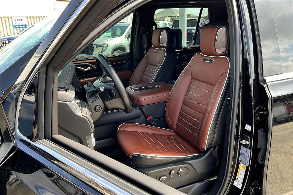 used 2023 GMC Yukon car, priced at $77,900