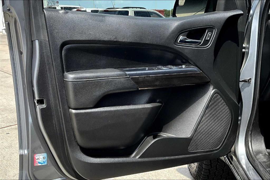 used 2021 GMC Canyon car, priced at $25,200