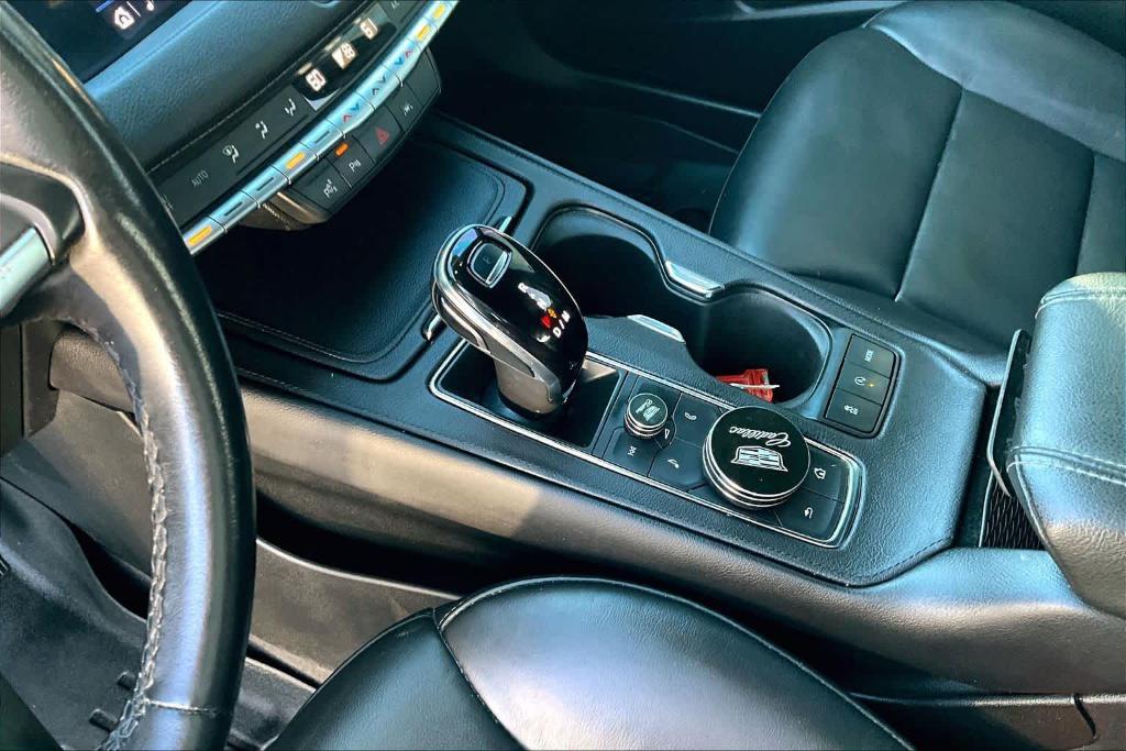 used 2022 Cadillac XT4 car, priced at $22,600