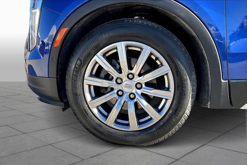 used 2022 Cadillac XT4 car, priced at $22,600