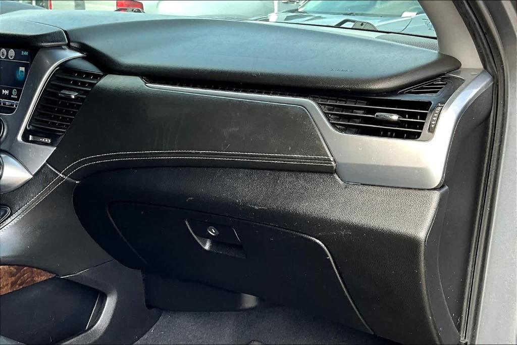used 2020 Chevrolet Suburban car, priced at $27,200