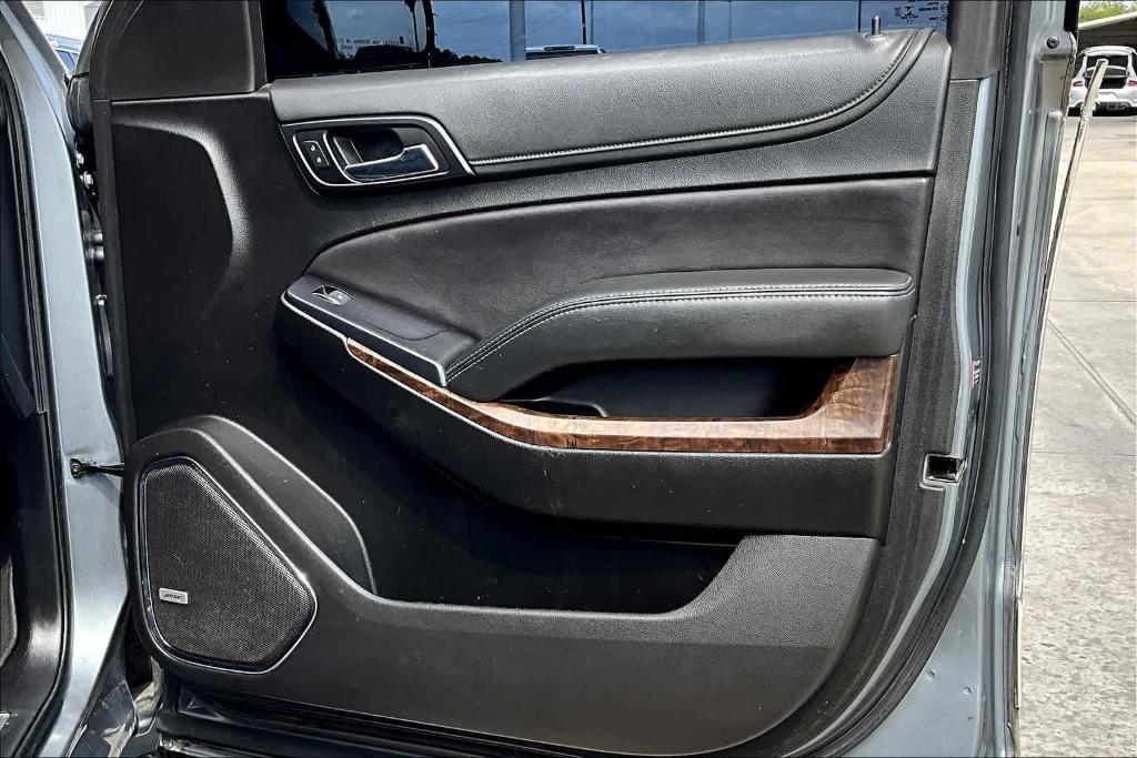 used 2020 Chevrolet Suburban car, priced at $27,600