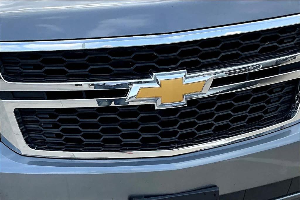 used 2020 Chevrolet Suburban car, priced at $27,600